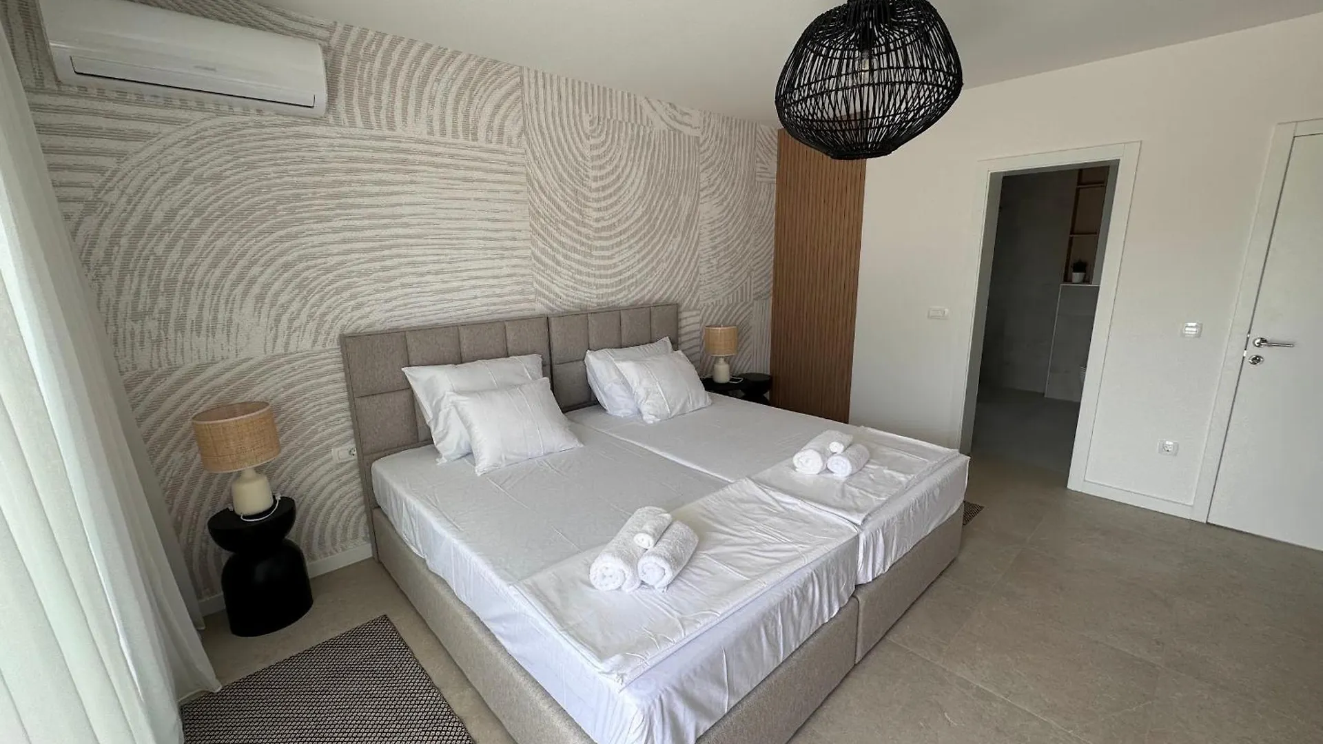 Villa Plesa With Office And Private Pool Povljana