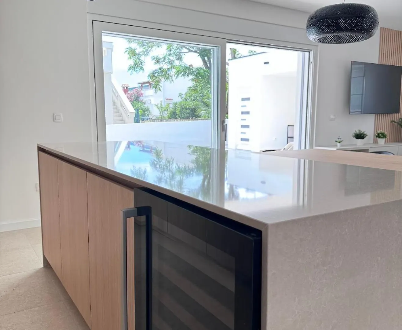 Villa Plesa With Office And Private Pool 포블랴나