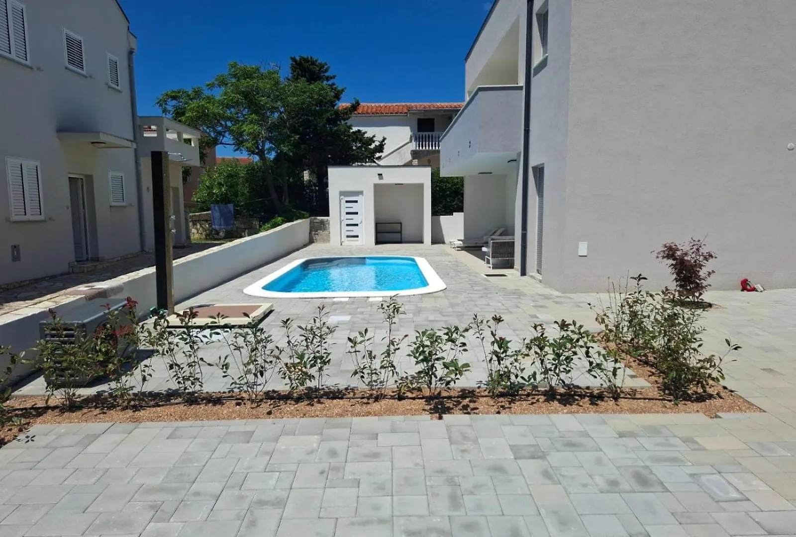 Villa Plesa With Office And Private Pool 포블랴나